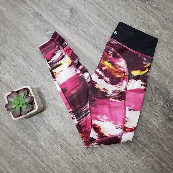 Lululemon Run: Speed Tight Pigment Wind Berry Rumble Multi / Black Sz 6 - Picture 1 of 11